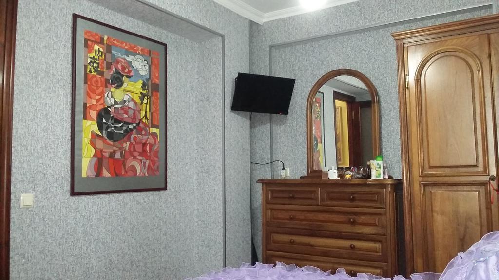 Lika'S Apartment Batumi Exterior photo